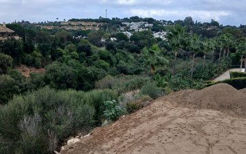 Property slide 61
