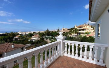 Property slide 25