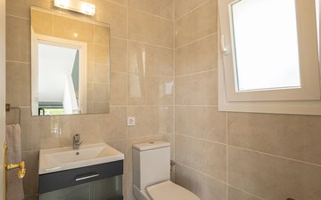 Property slide 22