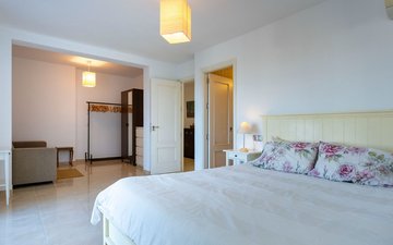 Property slide 25