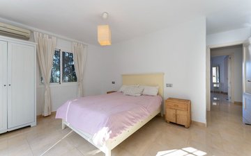 Property slide 30