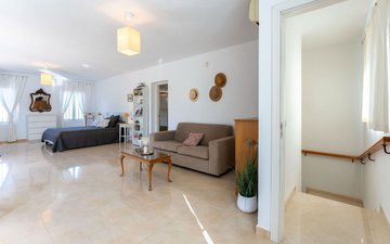 Property slide 33