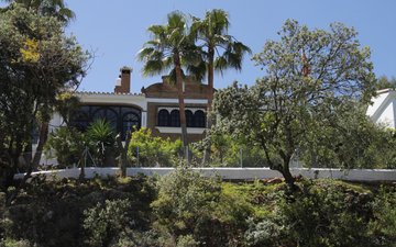 Property slide 27