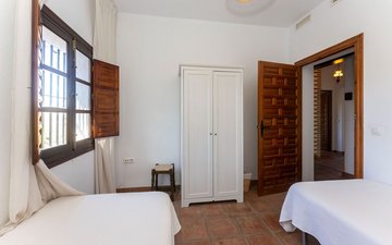 Property slide 25