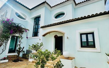 Property slide 14