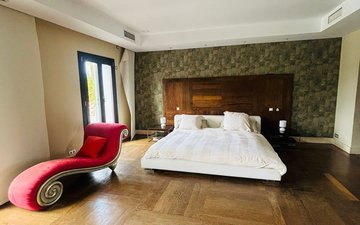 Property slide 4