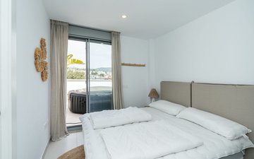 Property slide 24