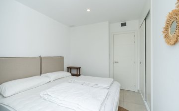 Property slide 25