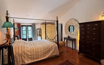 Property slide 25