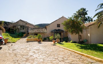 Property slide 31