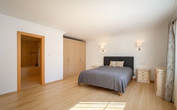 Property slide 22
