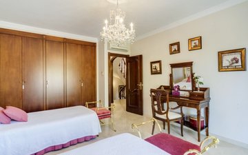 Property slide 26