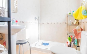 Property slide 16