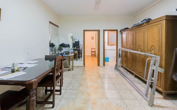 Property slide 40