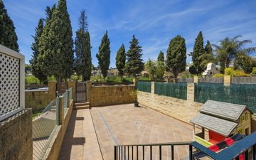 Property slide 21