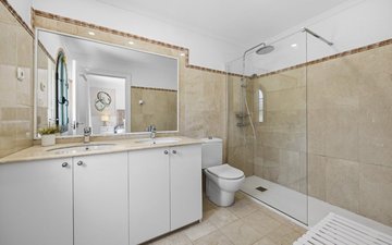 Property slide 25