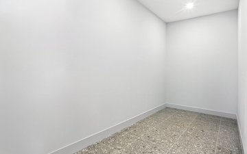 Property slide 61