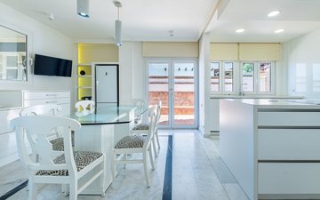 Property slide 10