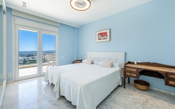 Property slide 17
