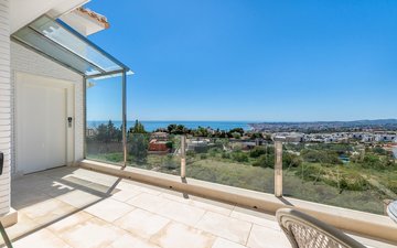 Property slide 19