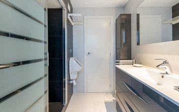Property slide 46