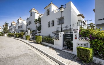 Property slide 24