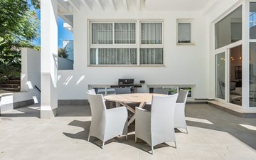 Property slide 10