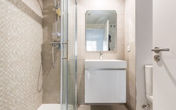 Property slide 24