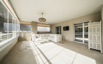 Property slide 18