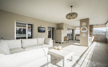 Property slide 4
