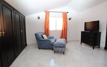 Property slide 14