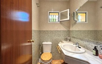 Property slide 10