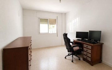 Property slide 16