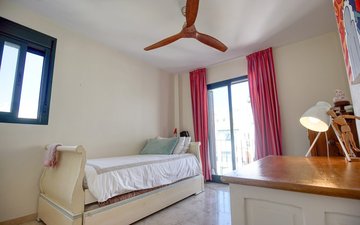 Property slide 18