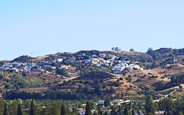 Property slide 18