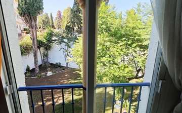 Property slide 22