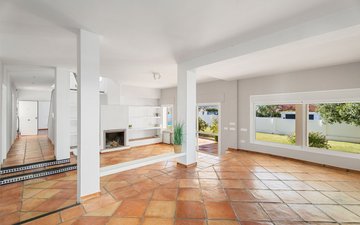 Property slide 15