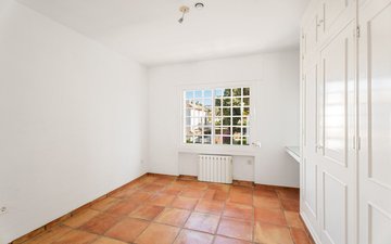 Property slide 19