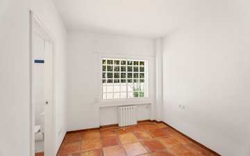 Property slide 21
