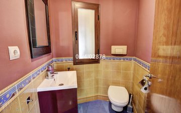 Property slide 32