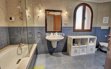 Property slide 50
