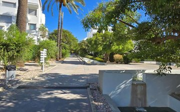 Property slide 25