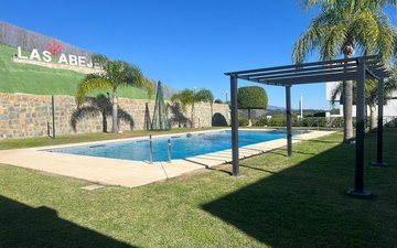 Property slide 18