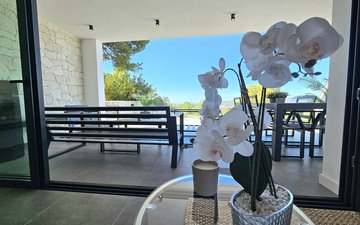 Property slide 25