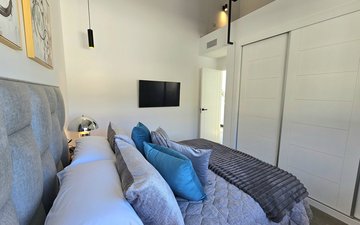 Property slide 40