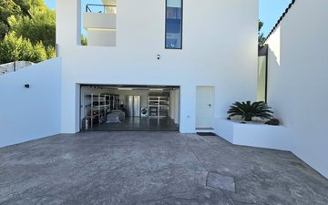 Property slide 45