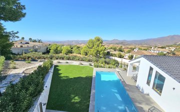 Property slide 61