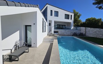 Property slide 69