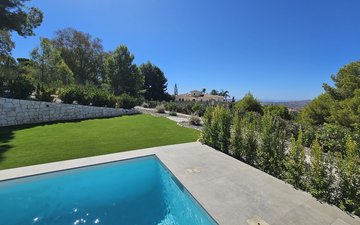 Property slide 70