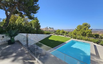 Property slide 72